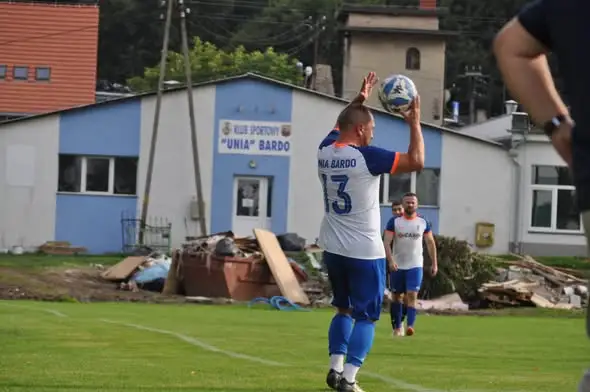 Unia Bardo wygrywa 3:1 z Saltic Pogoń Duszniki-Zdrój
