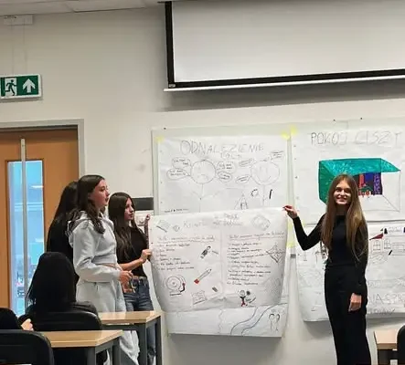 Uczniowie Technikum Ekonomicznego na Dolnośląskim Festiwalu Nauki