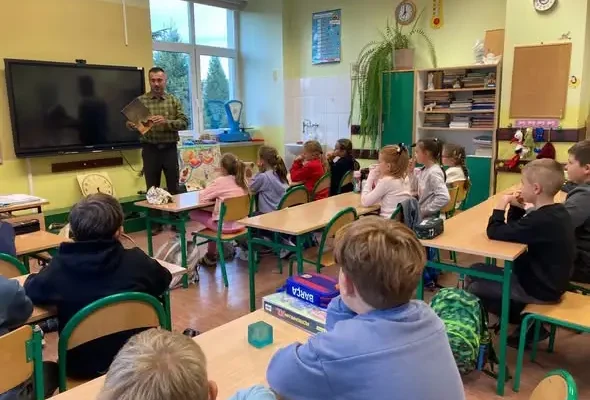Strażnik Łowiecki odwiedził klasę 2A w Kamieńcu Ząbkowickim