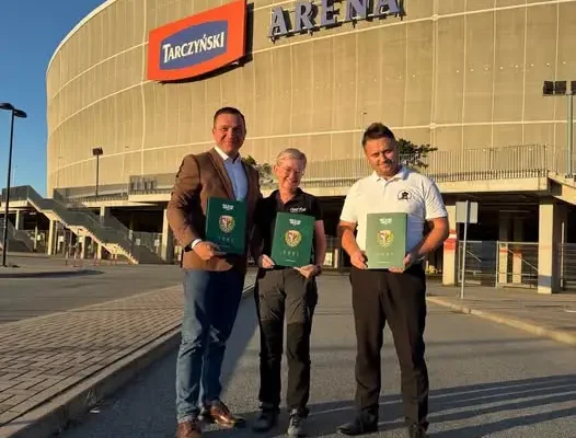 Bardo, Kamieniec Ząbkowicki i Ciepłowody zapraszają dzieci na mecz Śląsk Wrocław – Wieczysta Kraków