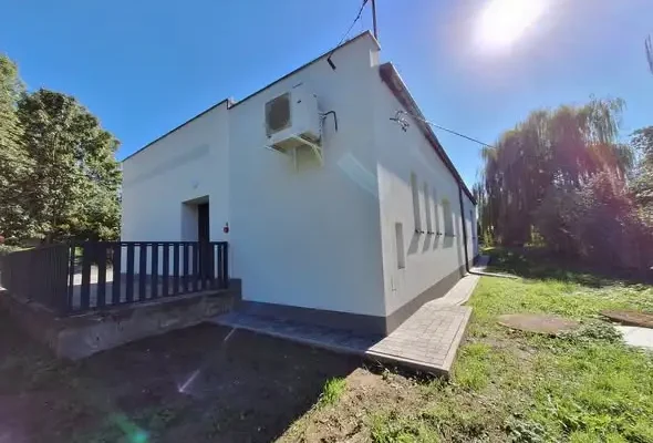Wilamowice: świetlica po modernizacji z fotowoltaiką i magazynem energii