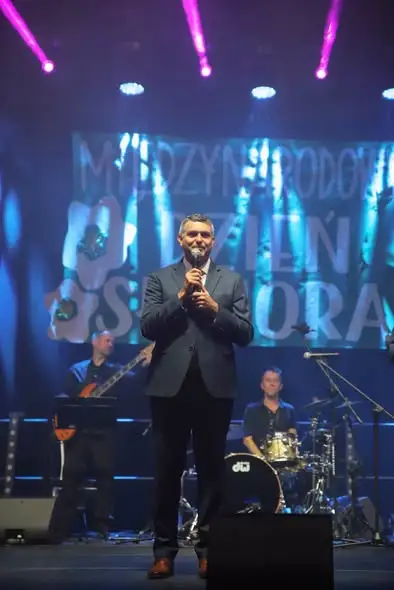 Dzień Seniora w Ząbkowicach Śląskich – muzyczny wieczór z „Tercetem, czyli Kwartetem”