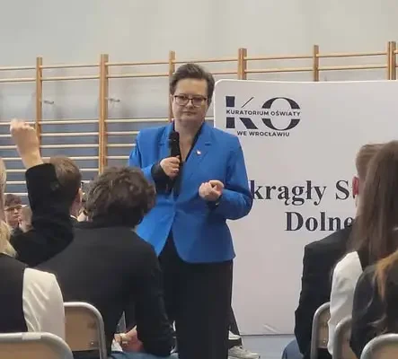 Okrągły Stół Uczniowski we Wrocławiu: młodzież rozmawiała o przyszłości polskiej szkoły
