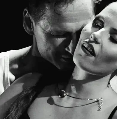 Wrocławski Teatr Polski wystawił „Mąż i żona” w Ziębicach. Widownia pełna po brzegi