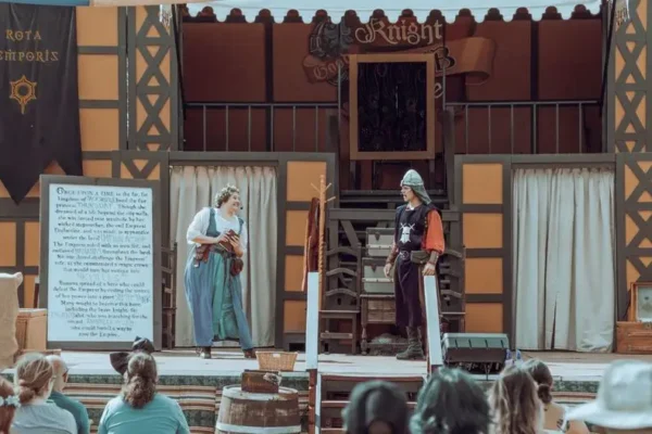 Wrocławski Teatr Polski zagrał „Męża i żonę” w Ziębicach. Widownia wypełniona po brzegi